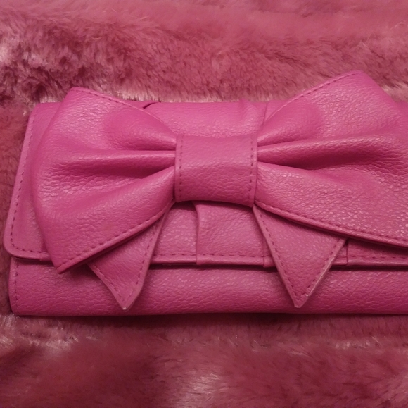 Pink Wallet - Picture 7 of 7